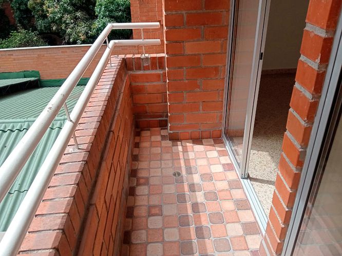 Apartamento de 3 alcobas en arriendo en Laureles, Medellín, 130 m² · foto 20 de 20