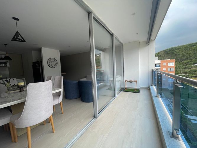 Apartamento de 3 alcobas en venta en Cristales, Cali, 107 m² · foto 8 de 12