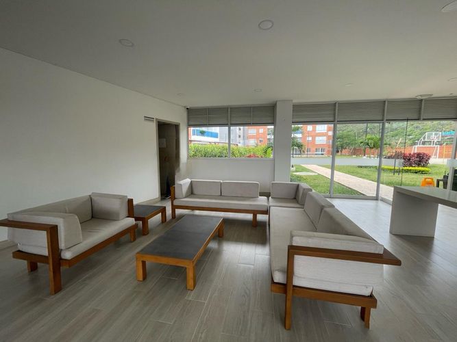 Apartamento de 3 alcobas en venta en Cristales, Cali, 107 m² · foto 11 de 12