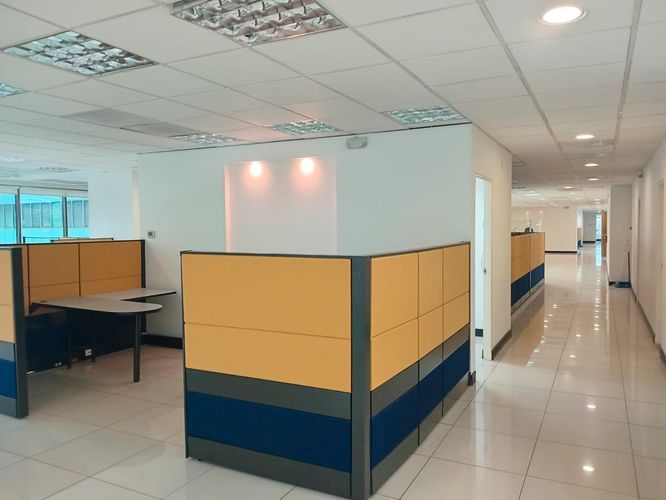 Oficina en arriendo en El Poblado, Medellín, 786 m² · foto 10 de 15