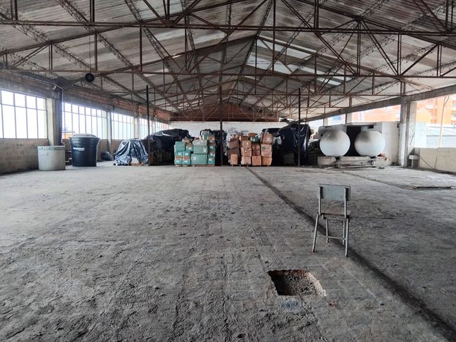 Bodega en arriendo en El Poblado, Medellín, 1300 m² · foto 3 de 12