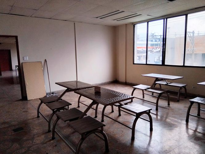 Bodega en arriendo en El Poblado, Medellín, 1300 m² · foto 8 de 12
