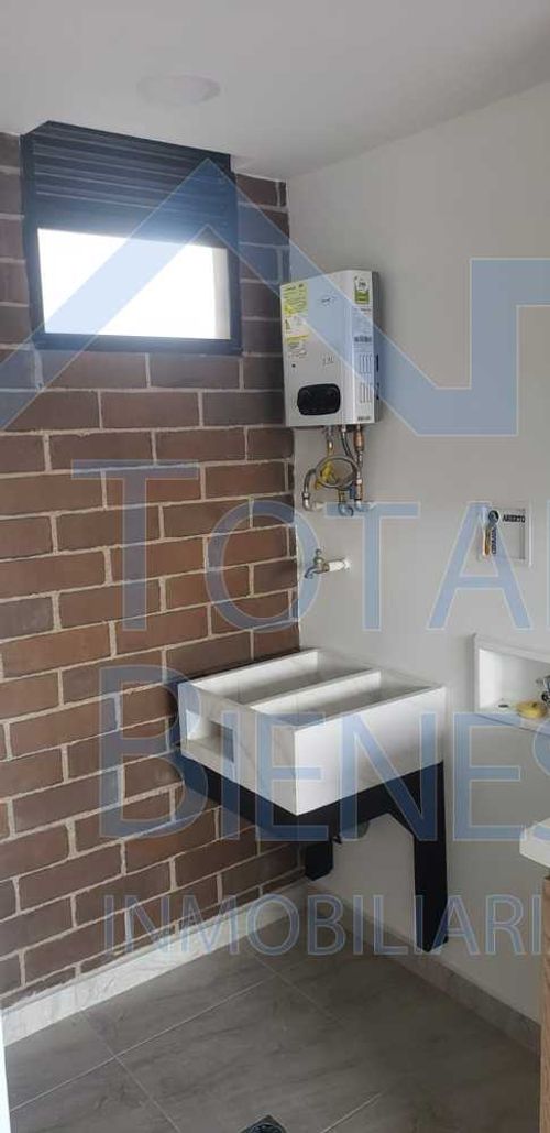 Apartaestudio en venta en Entreamigos, Sabaneta, 40 m² · foto 8 de 17