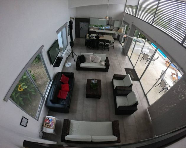Casa de 5 alcobas en venta en Ricaurte, 350 m² · foto 4 de 24