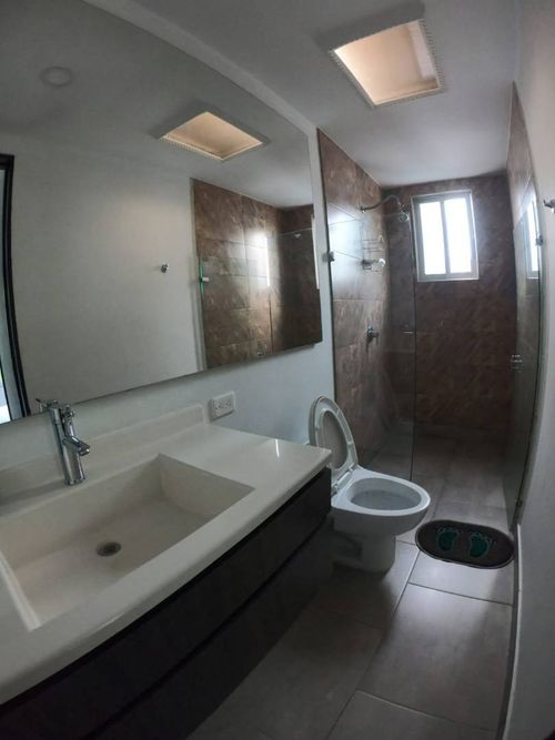Casa de 5 alcobas en venta en Ricaurte, 350 m² · foto 17 de 24