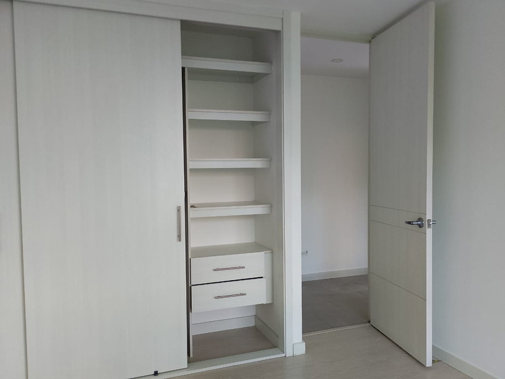 Apartamento en arriendo en El Poblado, Medellín · foto 7 de 14