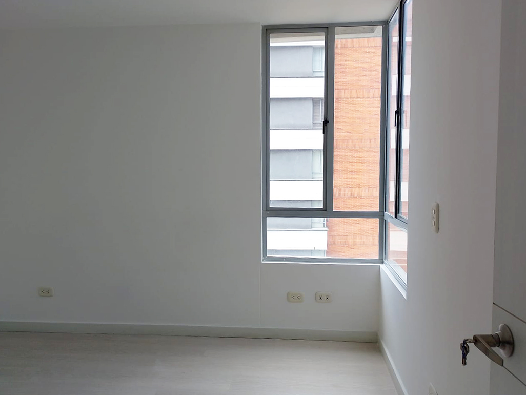Apartamento en arriendo en El Poblado, Medellín · foto 9 de 14