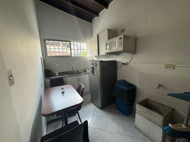 Oficina en arriendo en Suramericana, Medellín, 90 m² · foto 7 de 11
