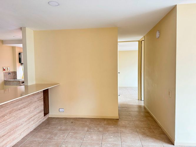 Apartamento de 2 alcobas en arriendo en El Poblado, Medellín, 78 m² · foto 6 de 13