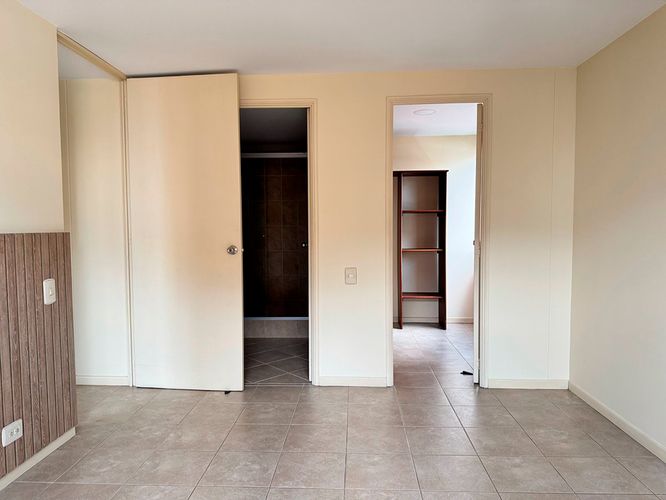 Apartamento de 2 alcobas en arriendo en El Poblado, Medellín, 78 m² · foto 9 de 13