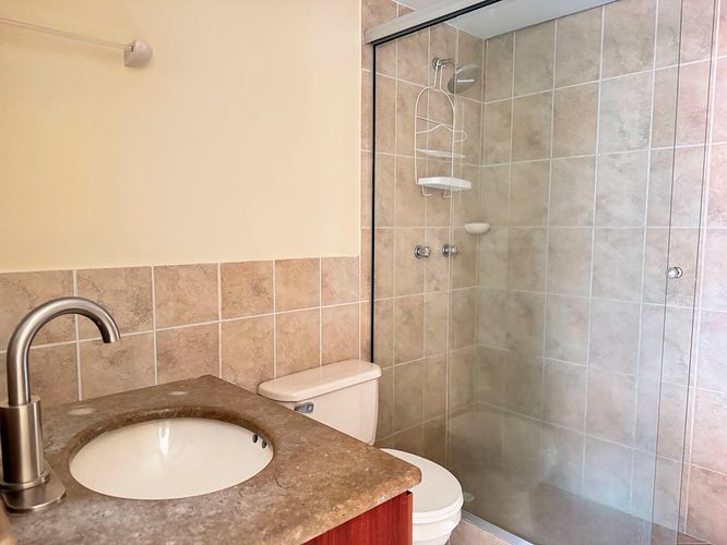 Apartamento de 2 alcobas en arriendo en El Poblado, Medellín, 78 m² · foto 13 de 13
