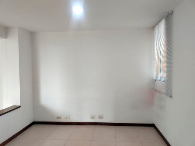 Apartamento de 2 alcobas en arriendo en El Poblado, Medellín, 73 m² · foto 10 de 18