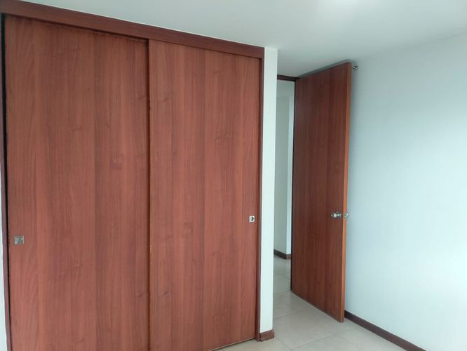 Apartamento de 2 alcobas en arriendo en El Poblado, Medellín, 73 m² · foto 13 de 18