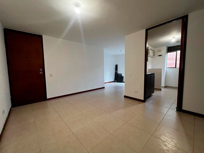 Apartamento de 3 alcobas en arriendo en Camino Verde, Envigado, 95 m² · foto 2 de 18