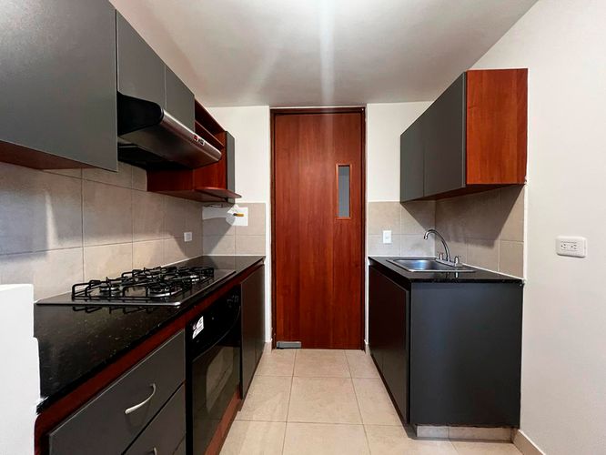 Apartamento de 3 alcobas en arriendo en Camino Verde, Envigado, 95 m² · foto 5 de 18