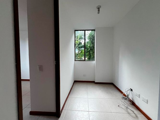 Apartamento de 3 alcobas en arriendo en Camino Verde, Envigado, 95 m² · foto 8 de 18