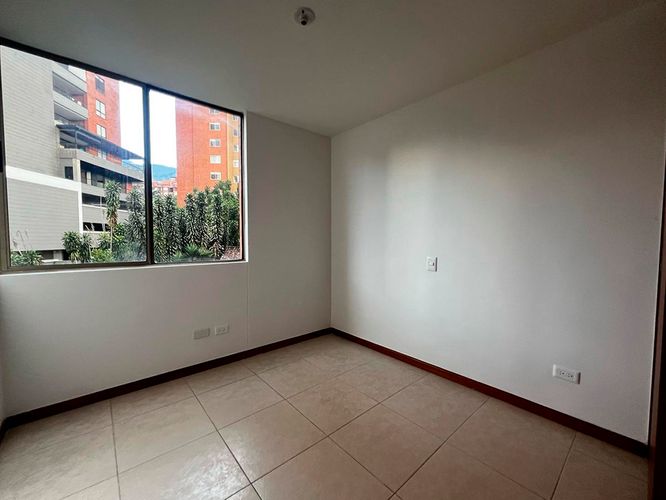 Apartamento de 3 alcobas en arriendo en Camino Verde, Envigado, 95 m² · foto 16 de 18