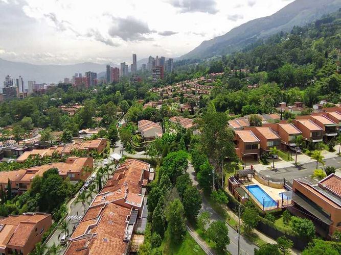 Lote en venta en Las Cometas, Envigado, 6000 m² · foto 5 de 8