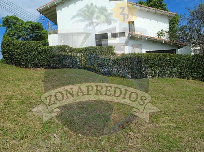 Lote en venta en Ricaurte, 204 m² · foto 2 de 8