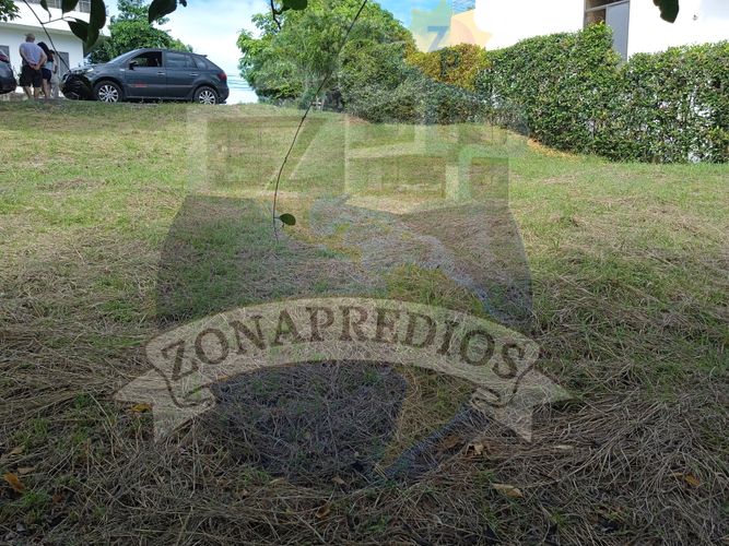 Lote en venta en Ricaurte, 204 m² · foto 5 de 8