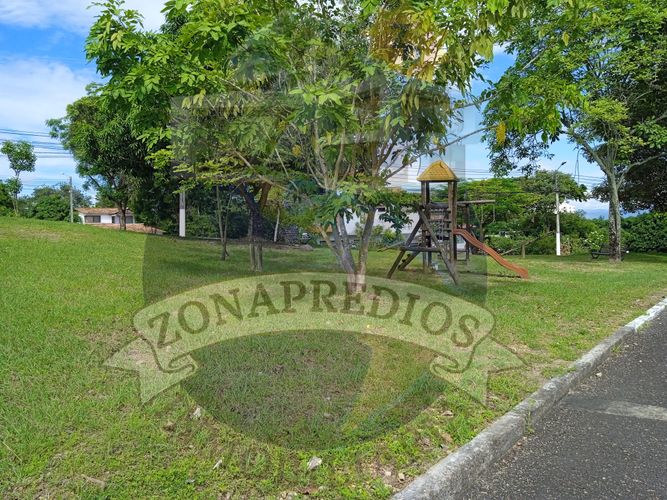 Lote en venta en Ricaurte, 204 m² · foto 7 de 8