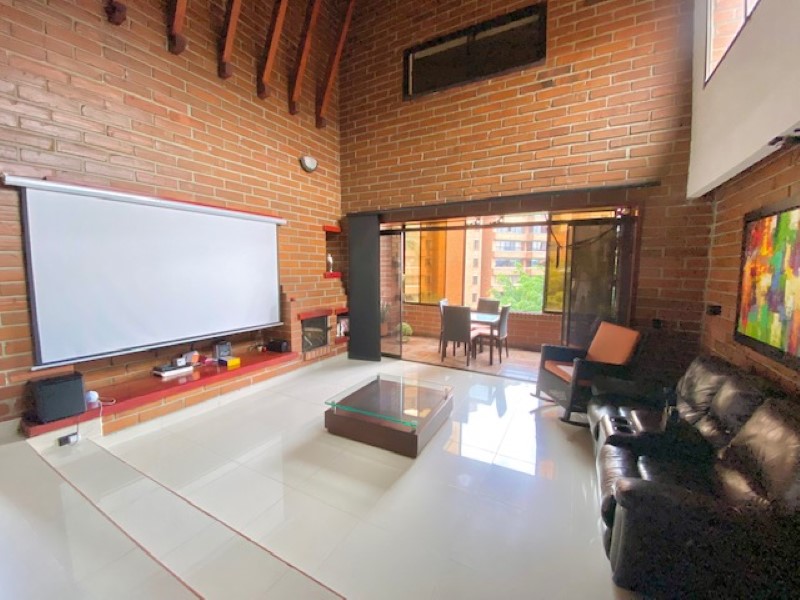 Apartamento en venta en El Poblado, Medellín 4