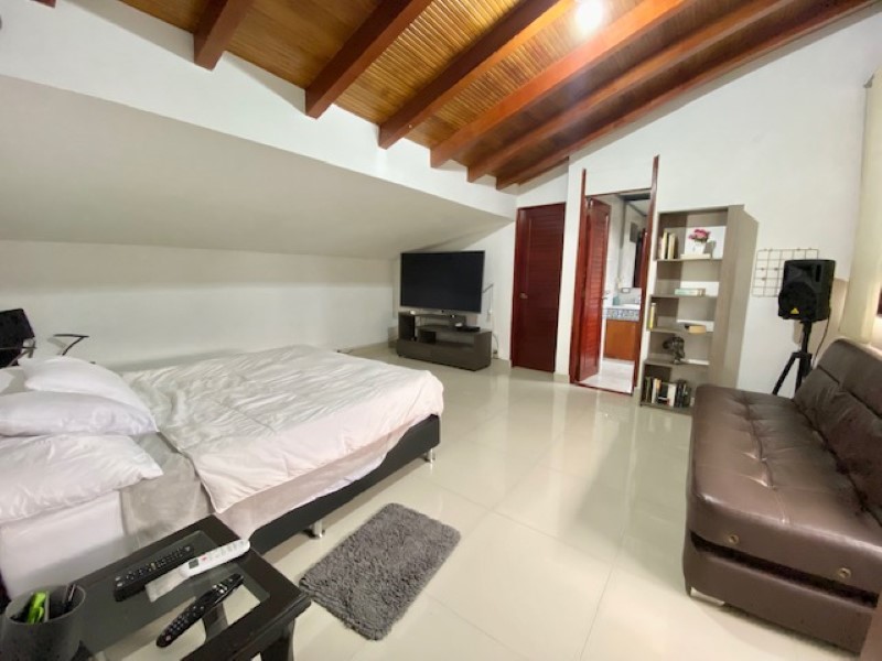 Apartamento en venta en El Poblado, Medellín · foto 9 de 23