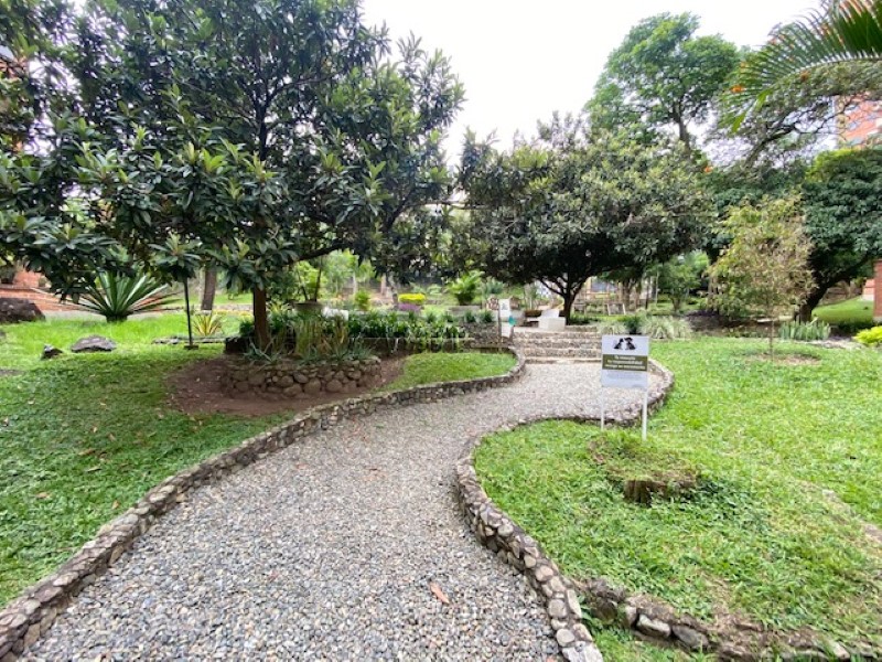 Apartamento en venta en El Poblado, Medellín · foto 16 de 23