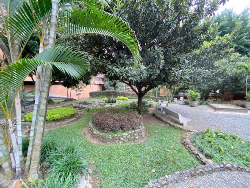 Apartamento en venta en El Poblado, Medellín · foto 20 de 23