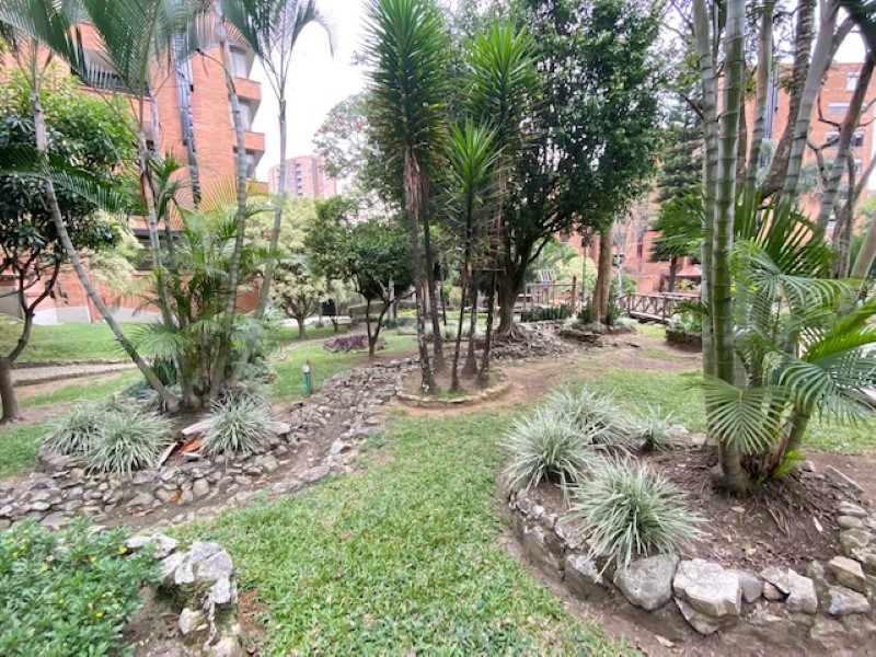 Apartamento en venta en El Poblado, Medellín · foto 23 de 23