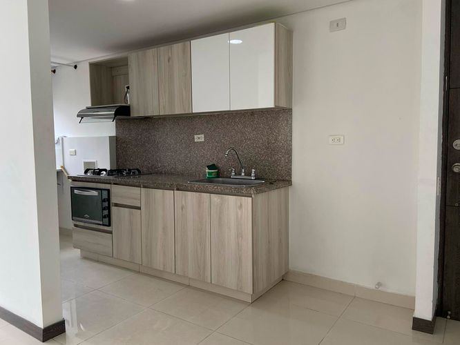 Apartamento de 3 alcobas en arriendo en Vegas De La Doctora, Sabaneta, 74 m² · foto 6 de 19