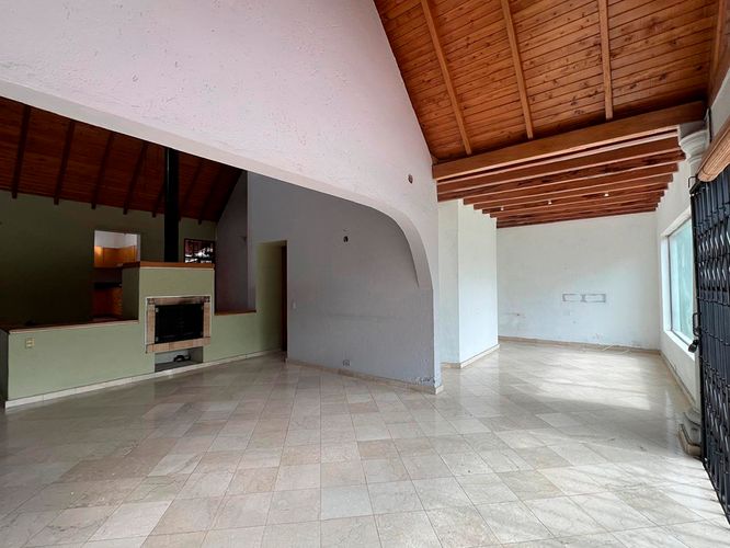 Casa de 3 alcobas en venta en Llano Grande, Rionegro, 200 m² · foto 2 de 17