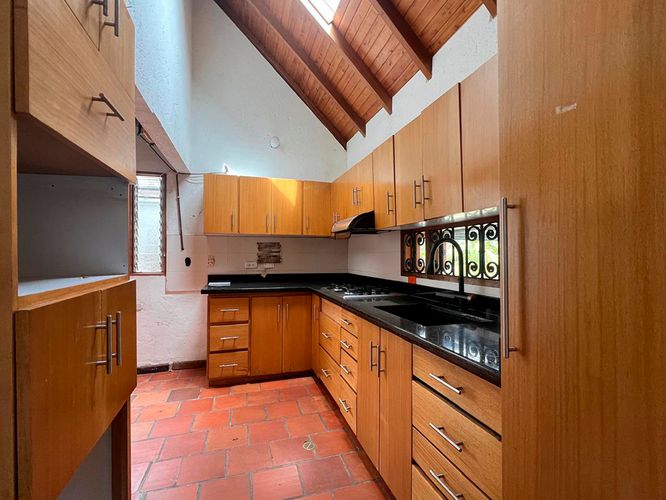 Casa de 3 alcobas en venta en Llano Grande, Rionegro, 200 m² · foto 5 de 17