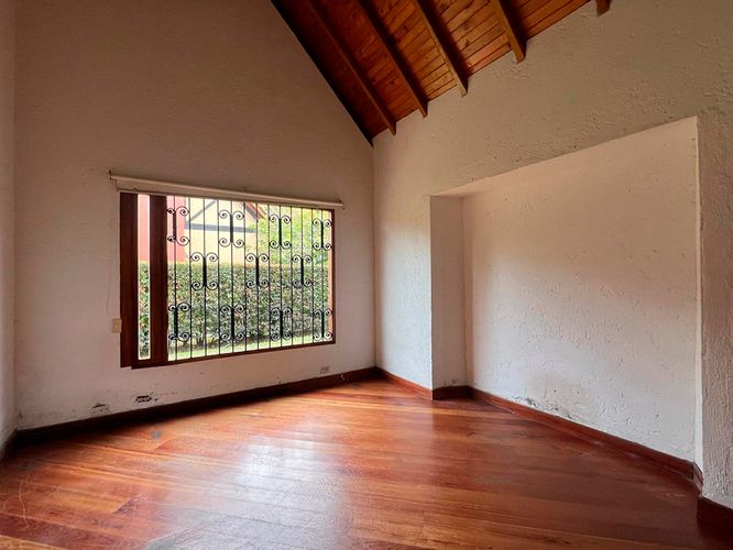 Casa de 3 alcobas en venta en Llano Grande, Rionegro, 200 m² · foto 8 de 17