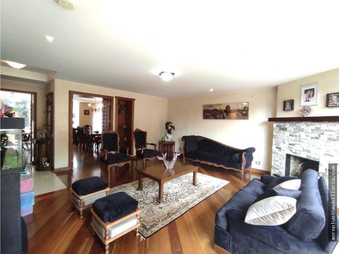 Casa de 4 alcobas en venta en Gratamira, Bogotá, 432 m² · foto 11 de 11