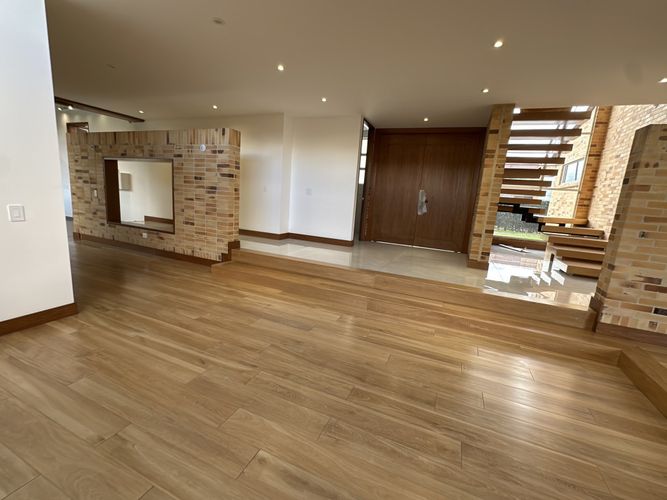 Casa de 4 alcobas en venta en Calahorra, Cajicá, 300 m² · foto 3 de 24