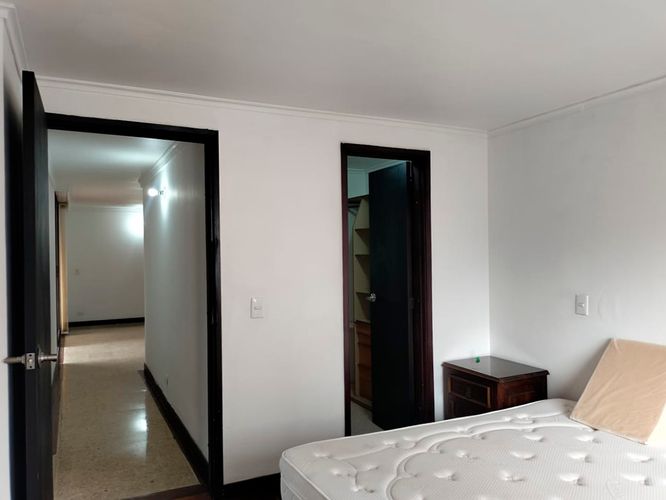 Apartamento de 3 alcobas en arriendo en La Aguacatala, Medellín, 118 m² · foto 9 de 19