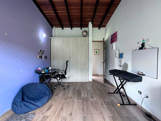 Casa de 4 alcobas en venta en El Retiro, 326 m² · foto 13 de 20