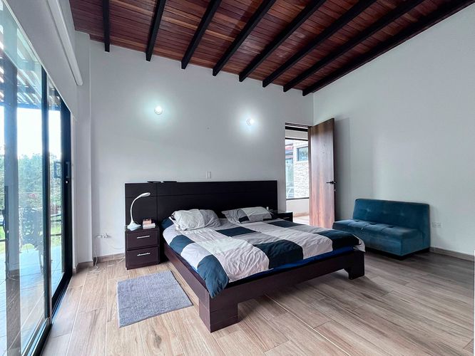 Casa de 4 alcobas en venta en El Retiro, 326 m² · foto 16 de 20