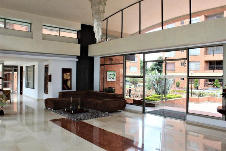 Apartamento de 4 alcobas en venta en Ciudad Salitre, Bogotá, 273 m² · foto 3 de 24
