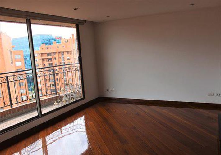 Apartamento de 4 alcobas en venta en Ciudad Salitre, Bogotá, 273 m² · foto 23 de 24