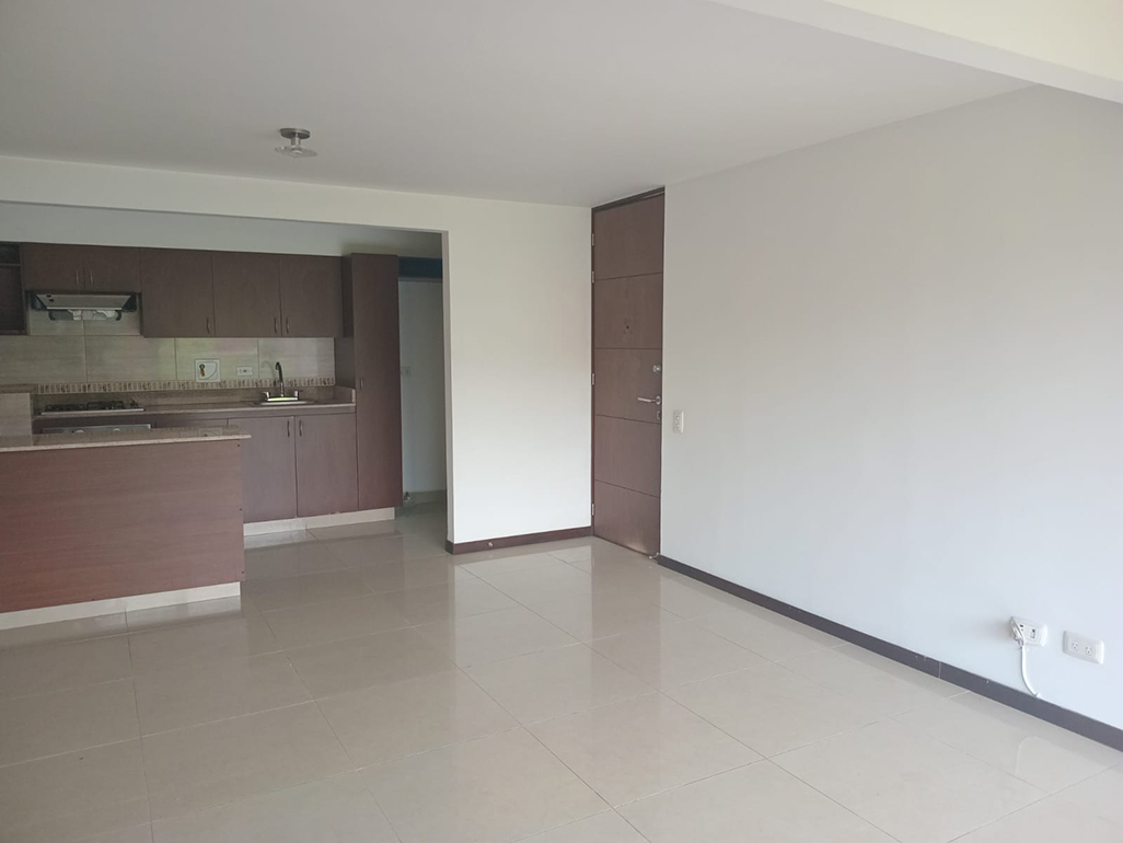 Apartamento en venta en Cumbres, Envigado · foto 3 de 17