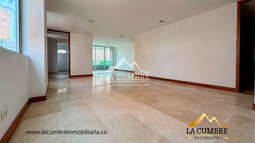 Apartamento de 2 alcobas en arriendo en Santa Maria De Los Angeles, Medellín, 94 m² · foto 2 de 11