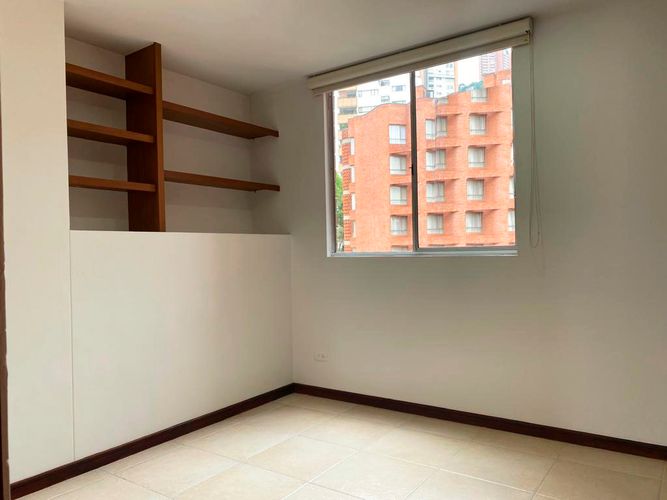 Apartamento de 3 alcobas en arriendo en Castropol, Medellín, 99 m² · foto 11 de 15