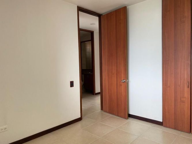 Apartamento de 3 alcobas en arriendo en Castropol, Medellín, 99 m² · foto 13 de 15