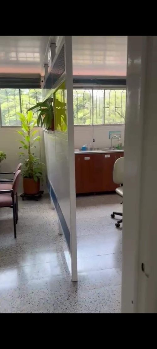 Consultorio en venta en Estadio, Medellín, 36 m² · foto 3 de 11