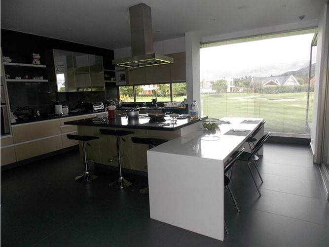 Casa de 4 alcobas en venta en Aposentos, Sopó, 505 m² · foto 14 de 17