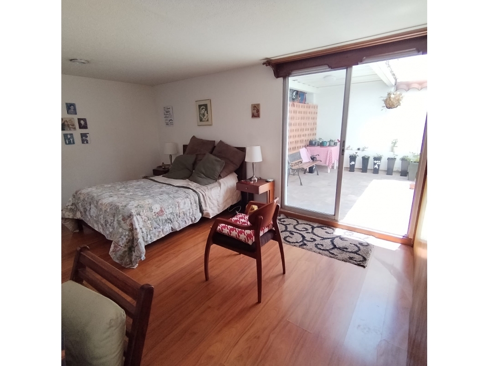 Casa en venta en San Nicolas, Bogotá · foto 8 de 23