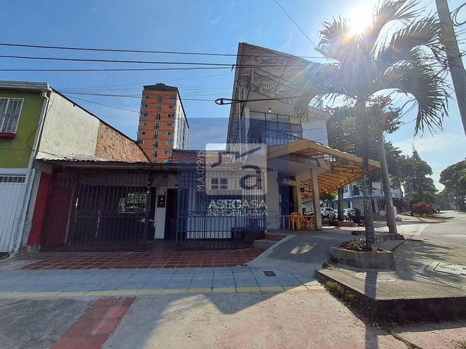 Casa de 8 alcobas en venta en Modelo, Bucaramanga, 378 m² · foto 6 de 23