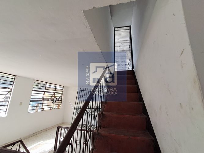 Casa de 8 alcobas en venta en Modelo, Bucaramanga, 378 m² · foto 13 de 23